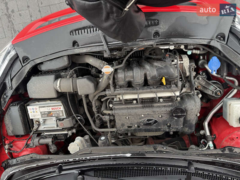 Хэтчбек Hyundai i20 2011 в Лубнах