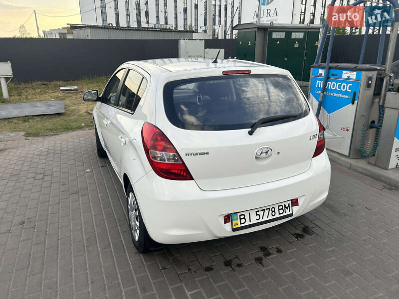 Хетчбек Hyundai i20 2012 в Києві