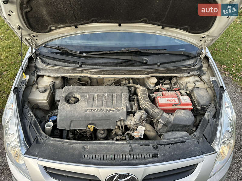 Хетчбек Hyundai i20 2011 в Хмельницькому фото 20 Хетчбек Hyundai i20 2011 в Хмельницькому