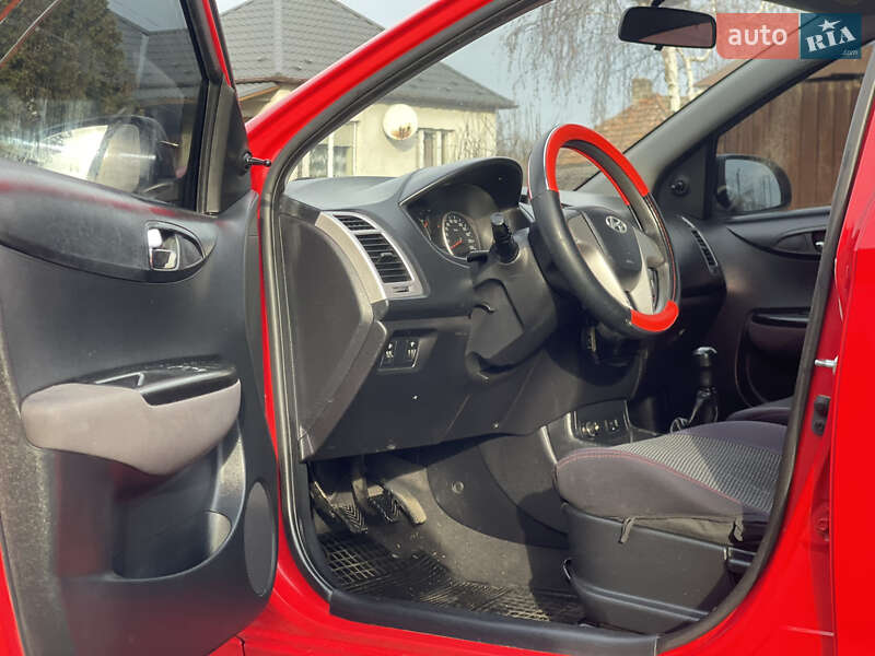 Хетчбек Hyundai i20 2011 в Мукачевому