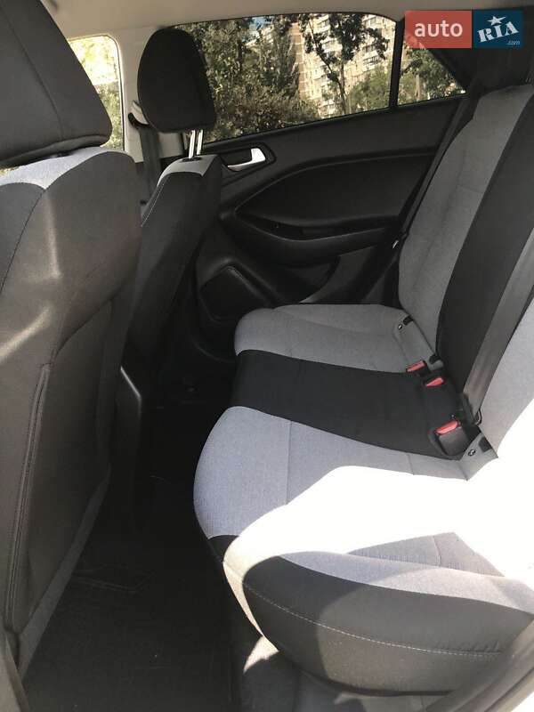 Хетчбек Hyundai i20 2014 в Києві