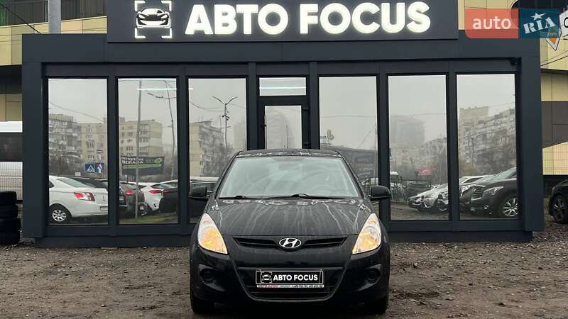 Хэтчбек Hyundai i20 2010 в Киеве фото 3 Хэтчбек Hyundai i20 2010 в Киеве