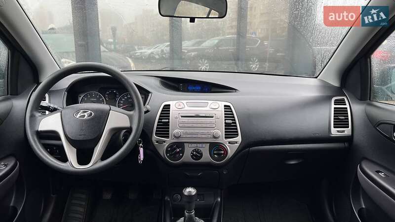 Хэтчбек Hyundai i20 2010 в Киеве фото 13 Хэтчбек Hyundai i20 2010 в Киеве