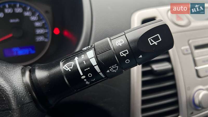 Хэтчбек Hyundai i20 2010 в Киеве фото 17 Хэтчбек Hyundai i20 2010 в Киеве