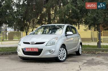Хетчбек Hyundai i20 2010 в Вознесенську