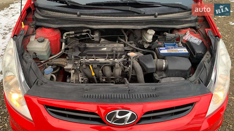 Хетчбек Hyundai i20 2012 в Снятині фото 9 Хетчбек Hyundai i20 2012 в Снятині
