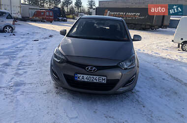 Хэтчбек Hyundai i20 2012 в Житомире