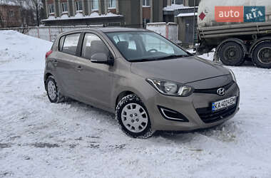 Хэтчбек Hyundai i20 2012 в Житомире