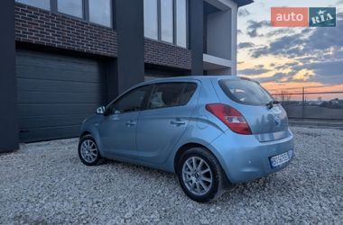 Хэтчбек Hyundai i20 2010 в Тернополе