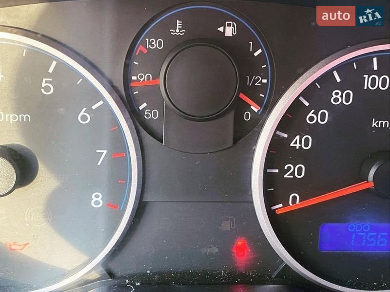 Хэтчбек Hyundai i20 2012 в Киеве