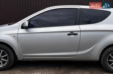 Хэтчбек Hyundai i20 2011 в Харькове