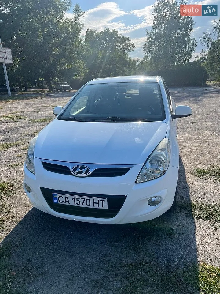 2011 Hyundai i20 - мініатюра 19