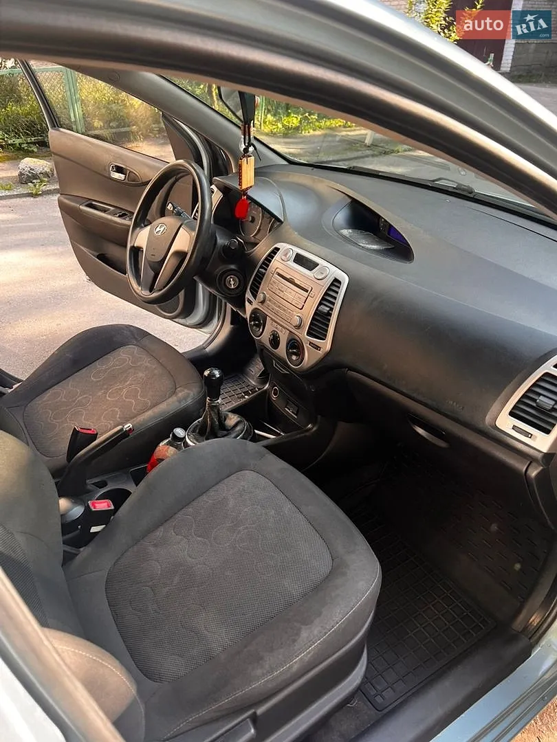 2011 Hyundai i20 - мініатюра 8