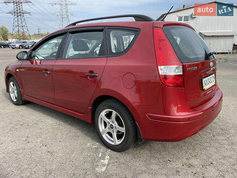 Универсал Hyundai i30 Wagon 2011 в Харькове