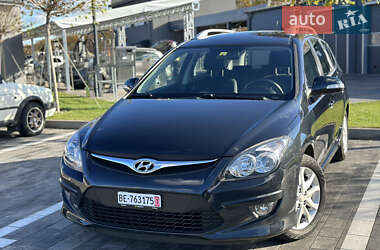 Универсал Hyundai i30 Wagon 2010 в Луцке