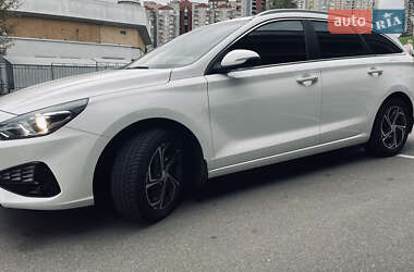 Універсал Hyundai i30 Wagon 2021 в Києві