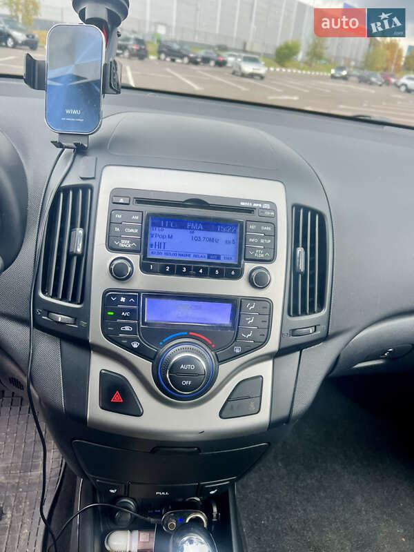 Універсал Hyundai i30 Wagon 2011 в Рівному фото 12 Універсал Hyundai i30 Wagon 2011 в Рівному