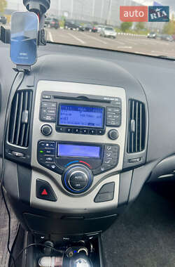 Универсал Hyundai i30 Wagon 2011 в 