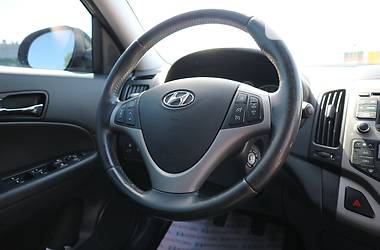 Універсал Hyundai i30 2010 в Харкові