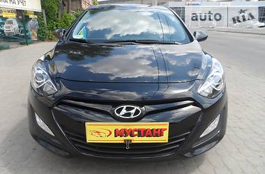 Хэтчбек Hyundai i30 2012 в Днепре