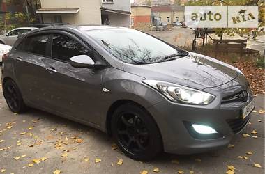 Хэтчбек Hyundai i30 2012 в Киеве