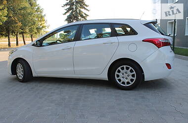 Универсал Hyundai i30 2013 в Сумах