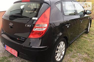 Хэтчбек Hyundai i30 2011 в Ровно