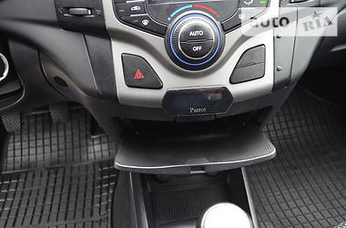 Хетчбек Hyundai i30 2009 в 