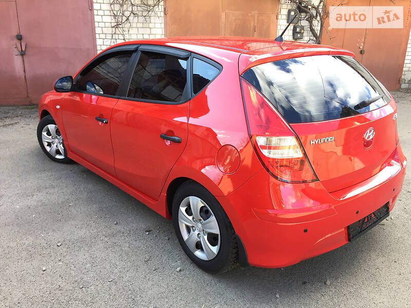 Хетчбек Hyundai i30 2010 в Києві