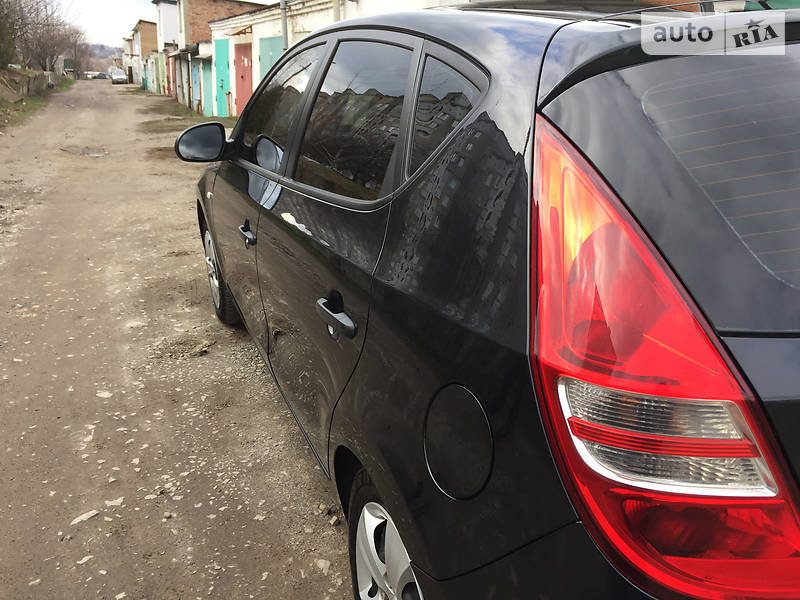 Хетчбек Hyundai i30 2010 в Рівному фото 22 Хетчбек Hyundai i30 2010 в Рівному