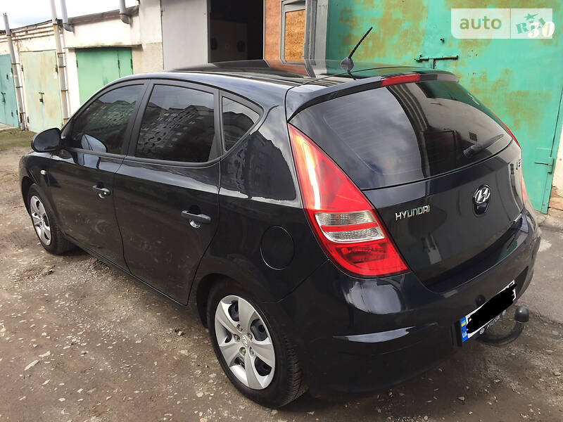 Хетчбек Hyundai i30 2010 в Рівному фото 28 Хетчбек Hyundai i30 2010 в Рівному