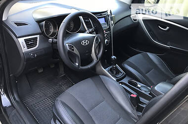 Хетчбек Hyundai i30 2013 в 
