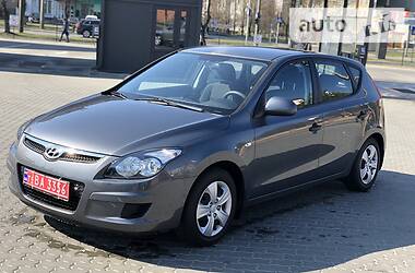 Хэтчбек Hyundai i30 2009 в Луцке