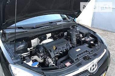 Хетчбек Hyundai i30 2009 в 