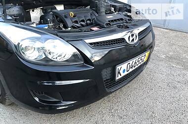 Хетчбек Hyundai i30 2009 в 