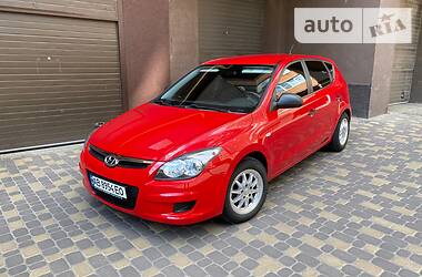 Хетчбек Hyundai i30 2008 в 