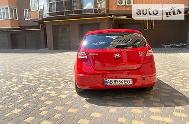 Хетчбек Hyundai i30 2008 в 