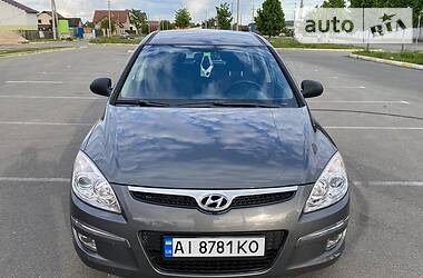 Універсал Hyundai i30 2009 в 
