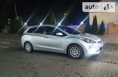 Универсал Hyundai i30 2014 в Луцке