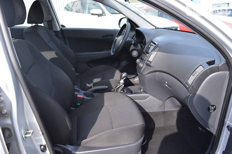 Універсал Hyundai i30 2011 в Києві