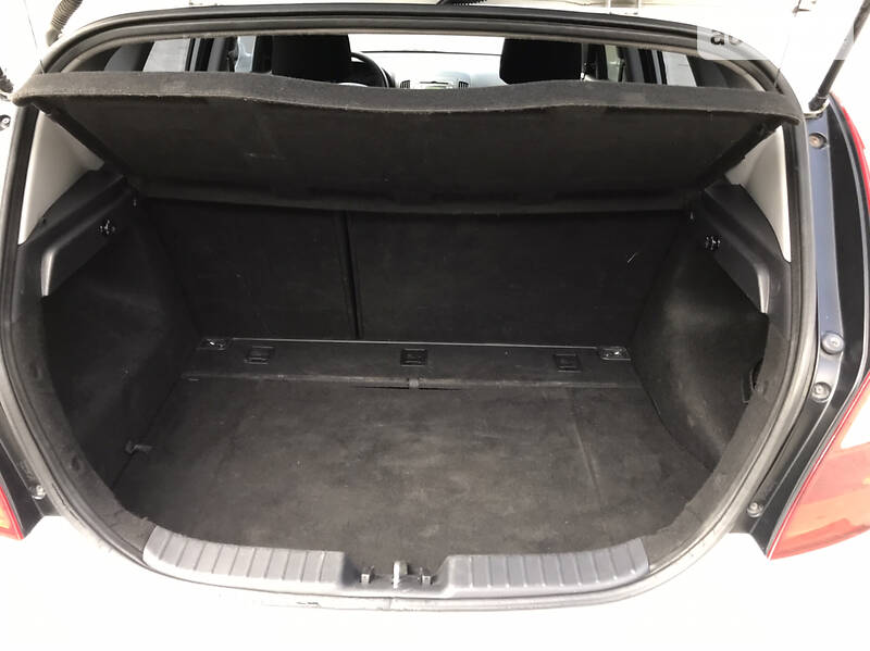 Хетчбек Hyundai i30 2010 в Києві