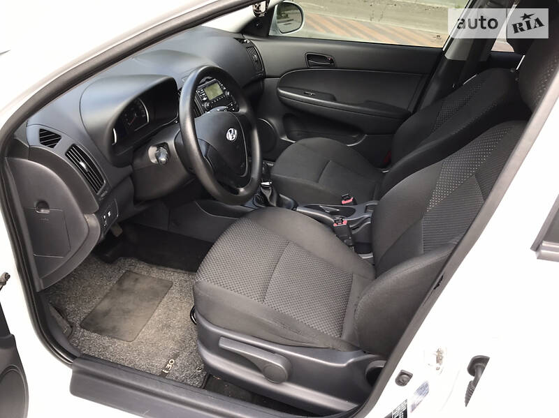 Хетчбек Hyundai i30 2010 в Києві