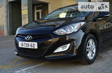 Универсал Hyundai i30 2014 в Стрые