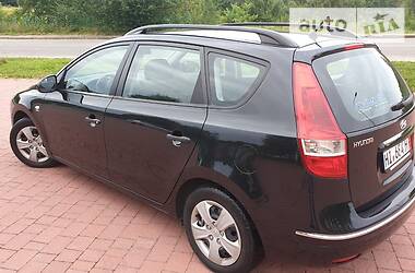 Універсал Hyundai i30 2009 в 