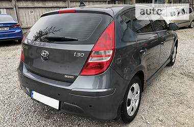 Хэтчбек Hyundai i30 2010 в Киеве