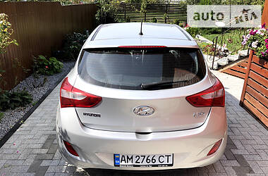 Хэтчбек Hyundai i30 2014 в Житомире