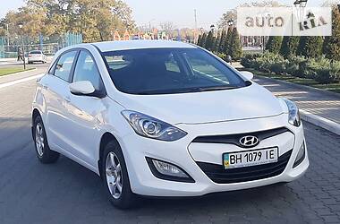 Хэтчбек Hyundai i30 2012 в Измаиле