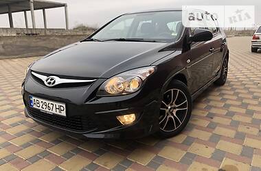 Хэтчбек Hyundai i30 2010 в Гайсине