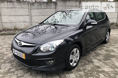 Хэтчбек Hyundai i30 2011 в Ровно