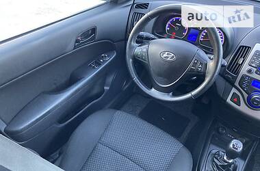 Універсал Hyundai i30 2010 в Стрию